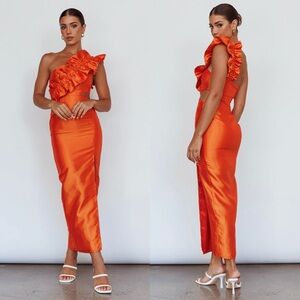 Selfie Leslie Orange One-Shoulder Midi Dress